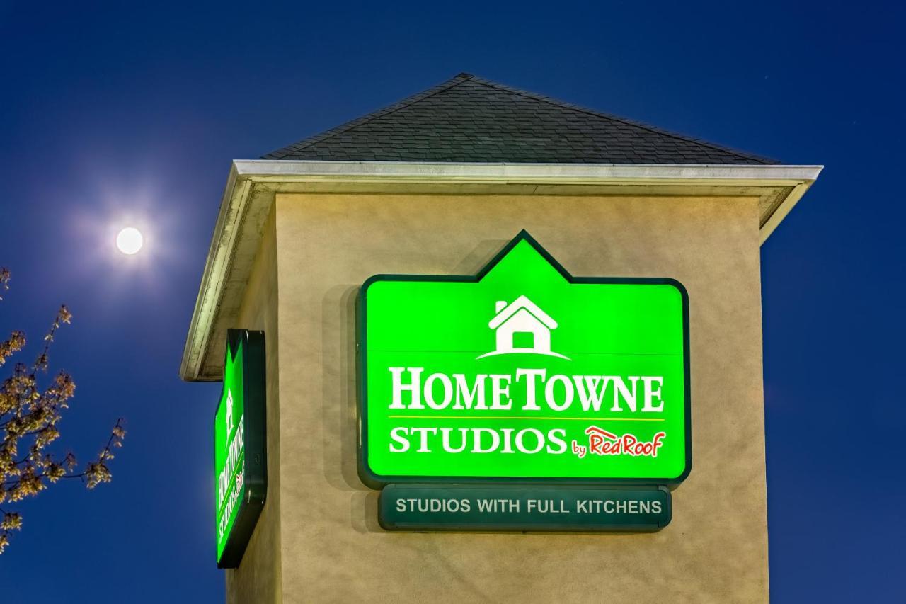 Hometowne Studios By Red Roof - Atlanta Ne - Peachtree Corners Норкрос Екстер'єр фото